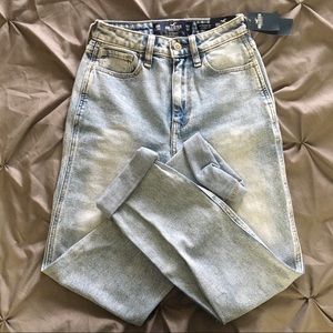 hollister ultra high rise mom jeans